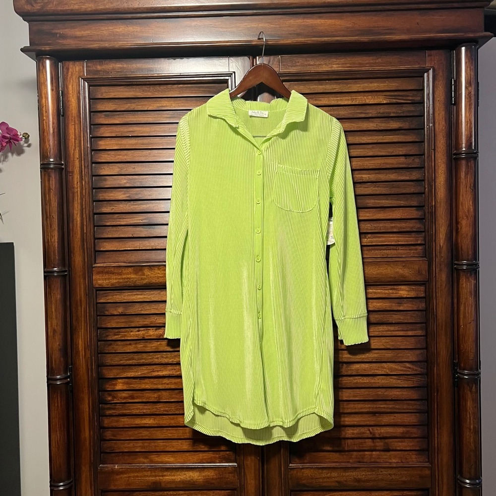 Jolie & Joy Lime Green Plisse Button Down Shirt Dress Long Sleeve Medium NWT